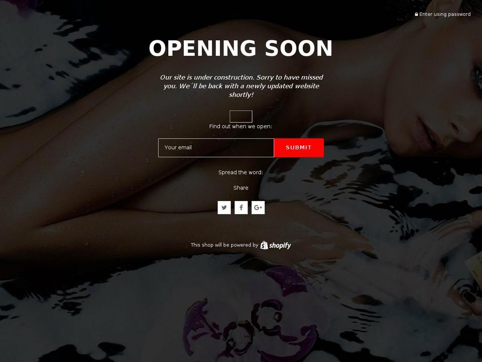 adoraboutique.com shopify website screenshot