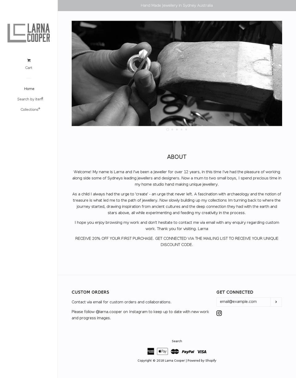 larnacooper.com — Shopify storefront screenshot