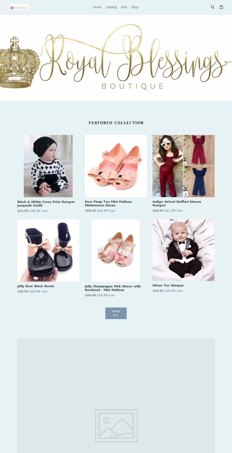royalblessingsboutique.com — Shopify storefront screenshot