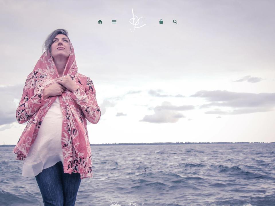 selinachiarelli.com shopify website screenshot