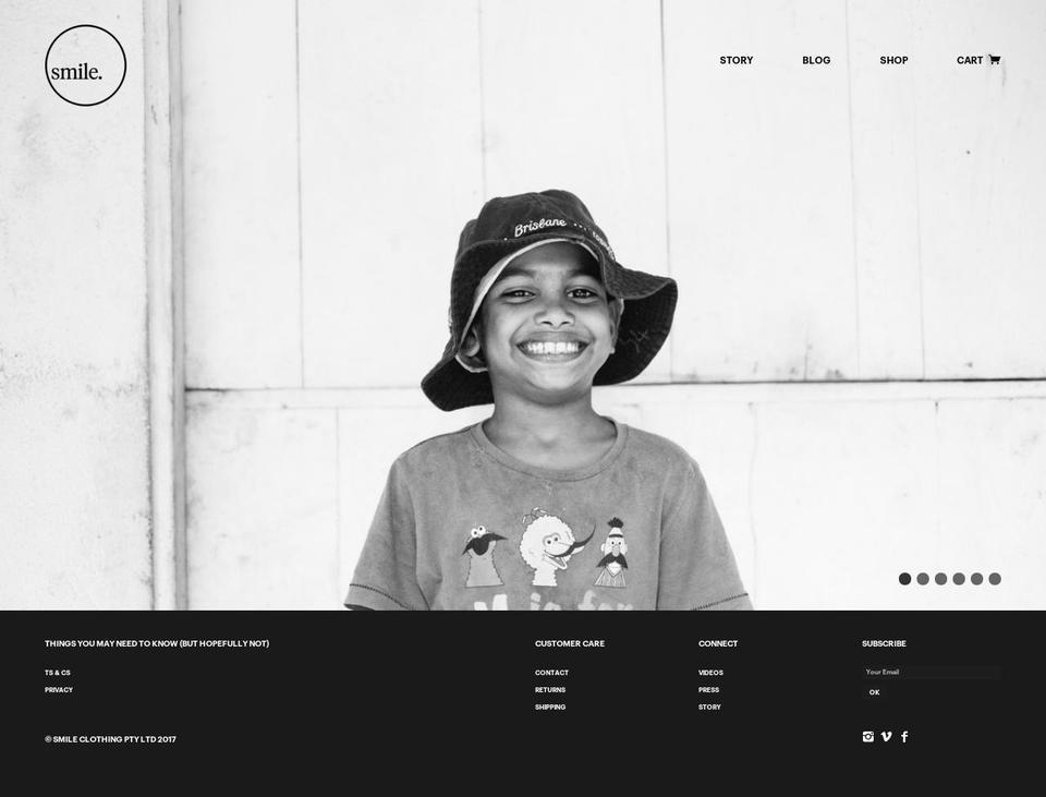 smileclothing.co shopify website screenshot